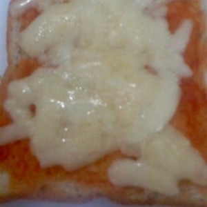 レモン風味！ハムとチーズのピザトースト